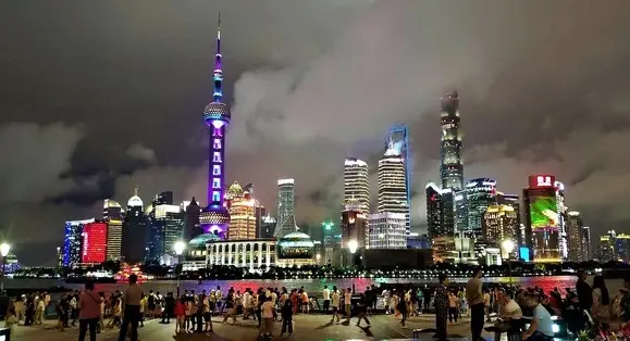 上海昊美术馆展览攻略：讲真，这地方拍照打卡绝了，但周边美食我劝你别乱踩雷